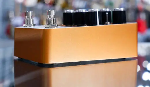 Universal Audio - UAFX Woodrow '55 Instrument Amplifier Pedal 2